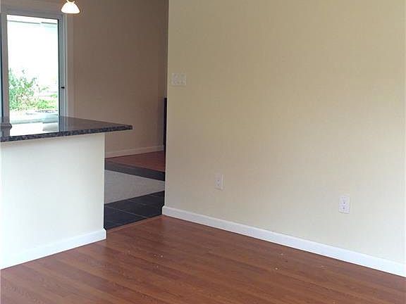 4th image of 4307 Cypress Dr