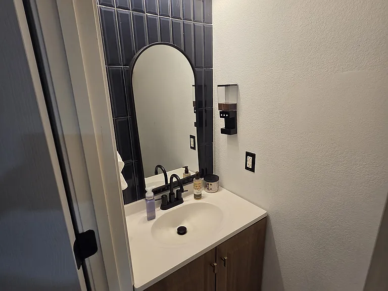 502 Chapote Ave — Photo 21