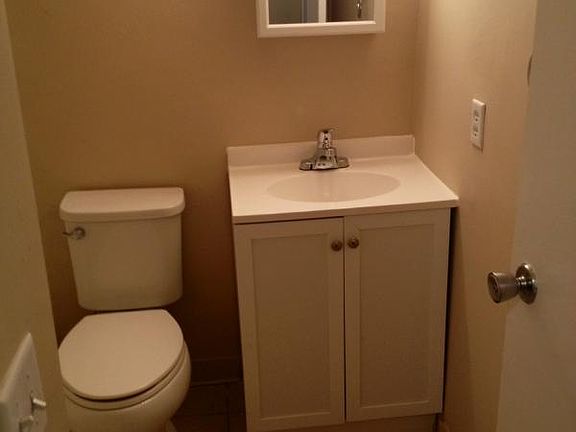 2nd image of 2759 Powell Dr