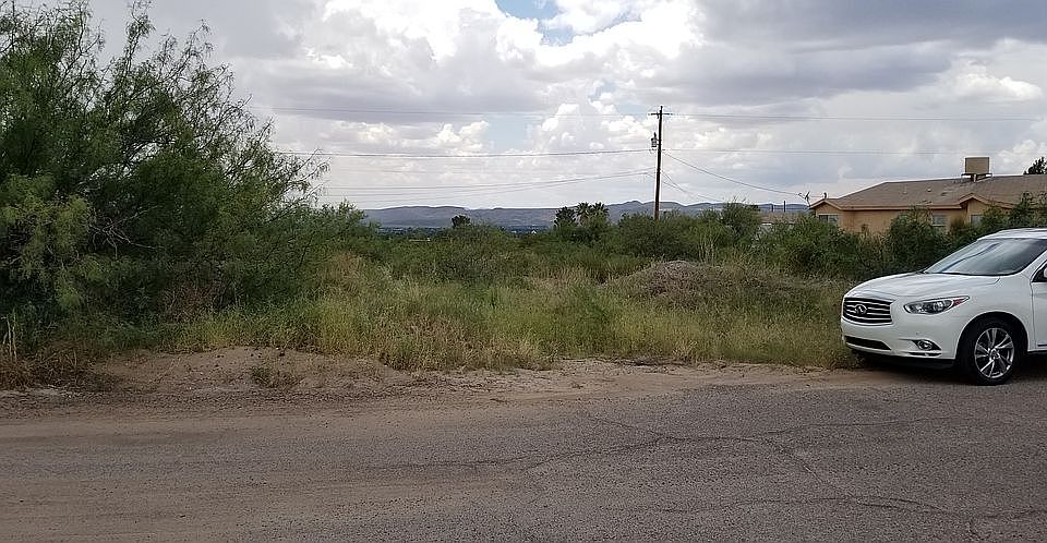 1st image of 5189 Creek Trl