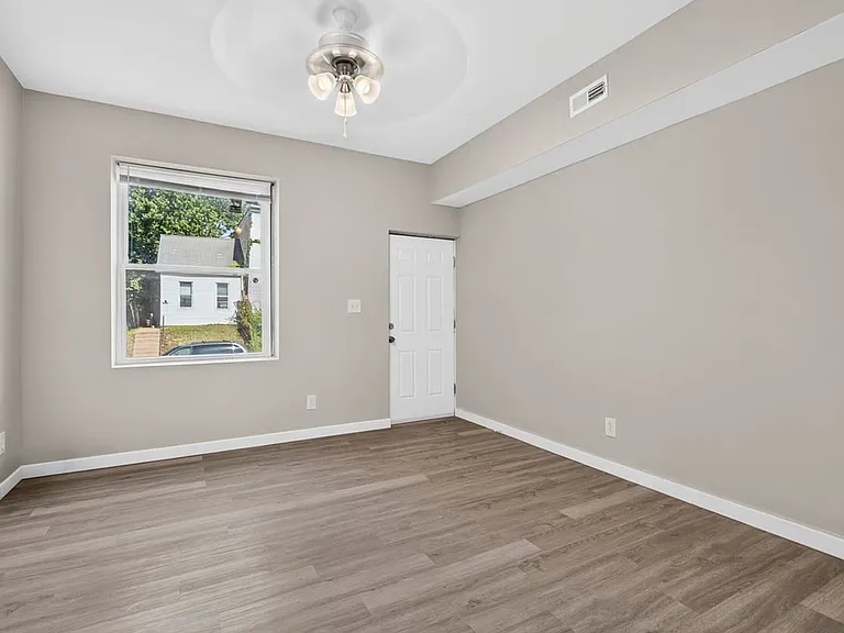 3225 Minnesota Ave #1F — Photo 10