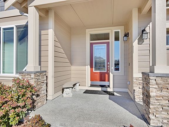 3rd image of 2351 40th Ave SE