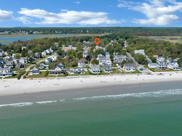 34 Grove Street, Wells, ME 04090