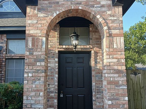 2nd image of 4305 Sierra Dr