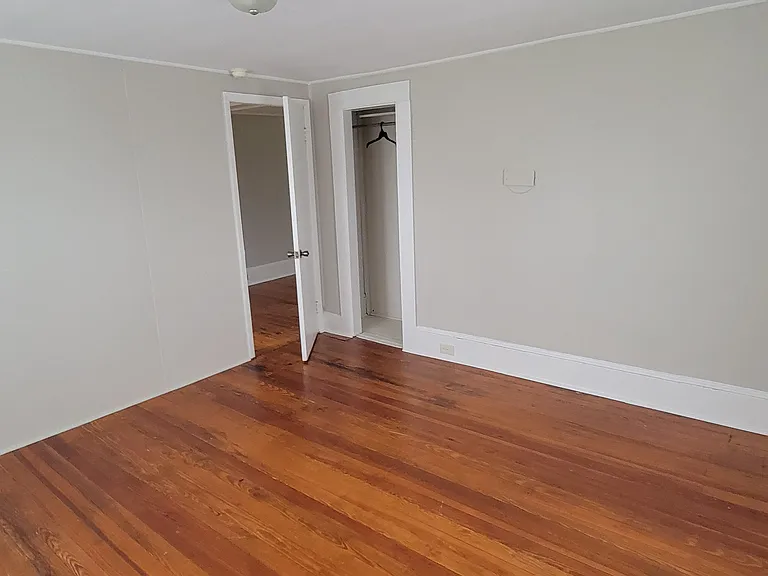 212 Summit St #B — Photo 13