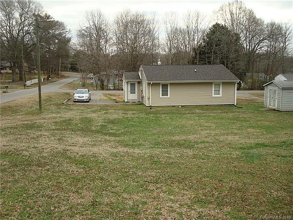 2nd image of 2603 Puritan St