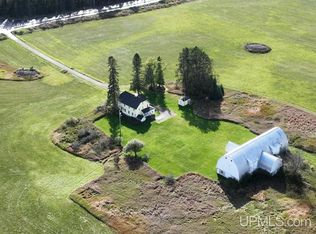 2296 County Road 424 Rd, Gaastra, MI 49927