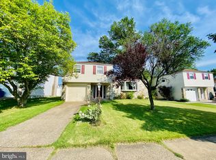 9755 Glenhope Rd, Philadelphia, PA 19115