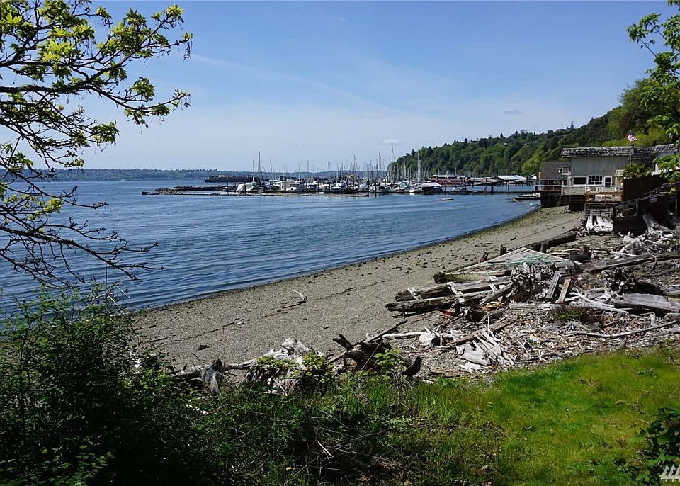 1st image of 5220 Marine View Dr