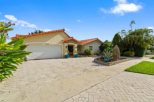 14012 SW 38th Ter Photo 1