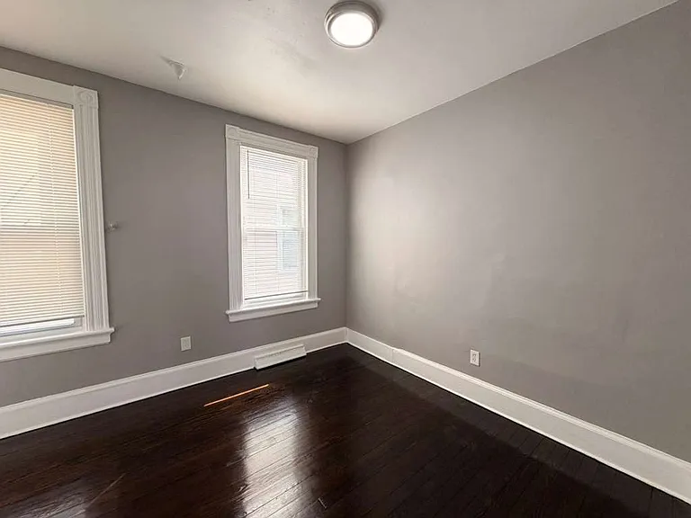 169 Gilbert Ave #1A — Photo 3