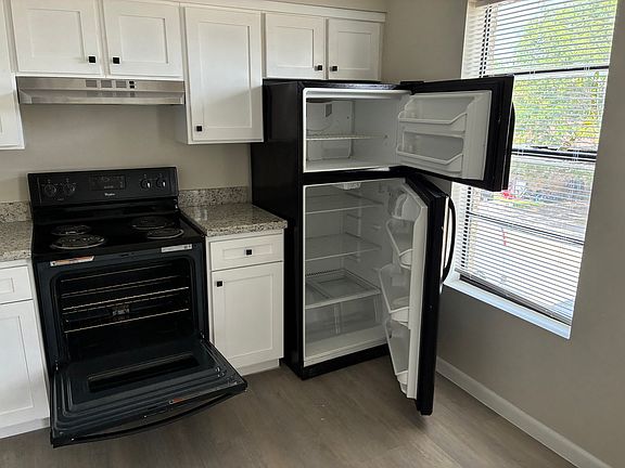5th image of 705 E Bustamante St #2