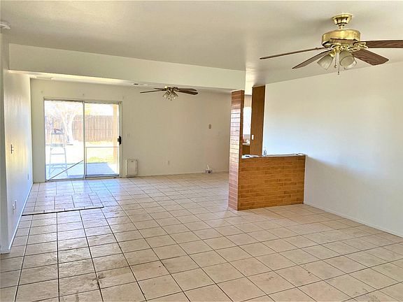 4th image of 12403 Senecio Ave