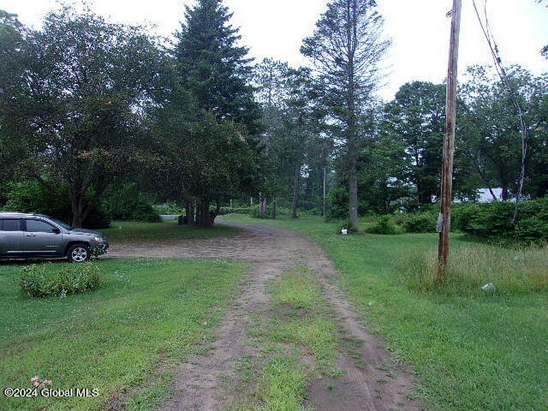 3rd image of 958 E River Drive