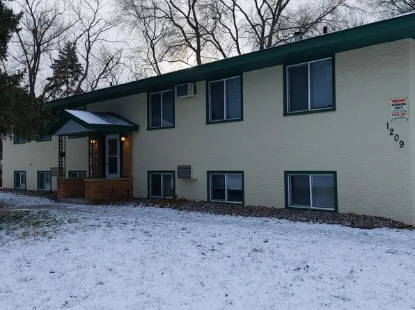 1217 8th Ln APT 2, Anoka, MN 55303