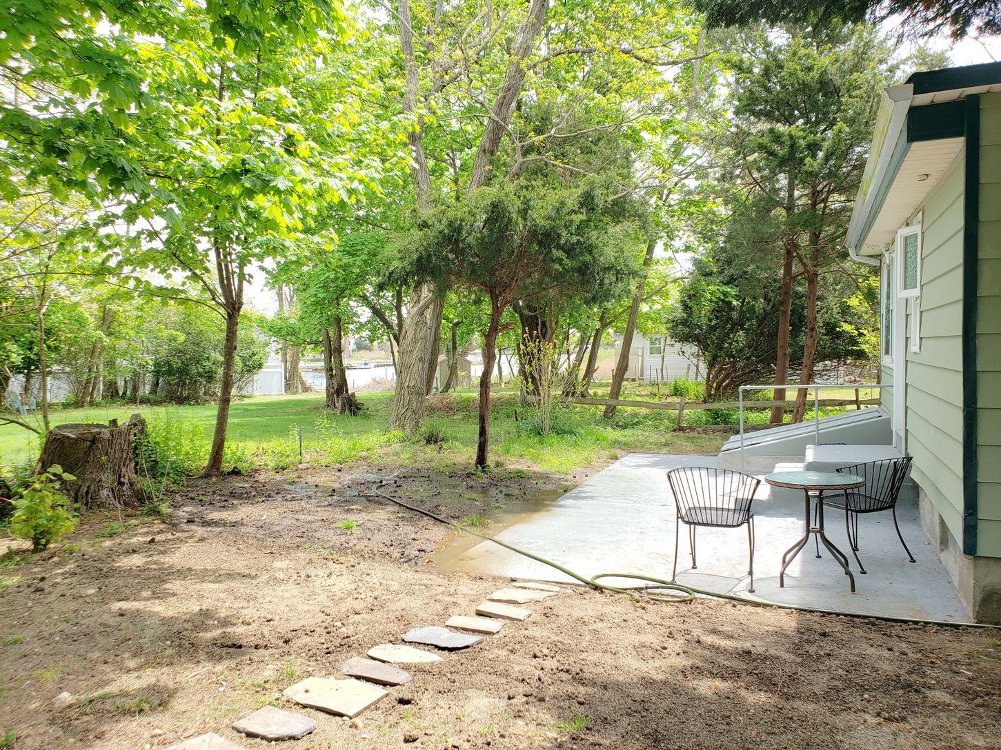  Back Yard Water View Patio Off Kitchen