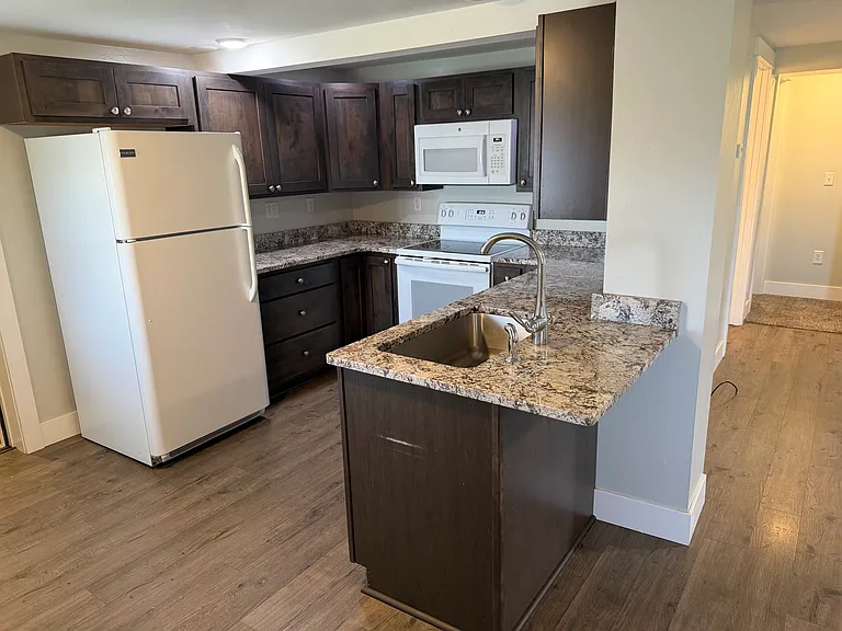 1818 Euclid Ave — Photo 7