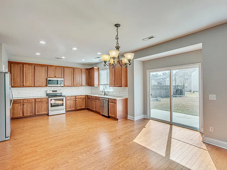233 Woodbrook Way — Photo 6