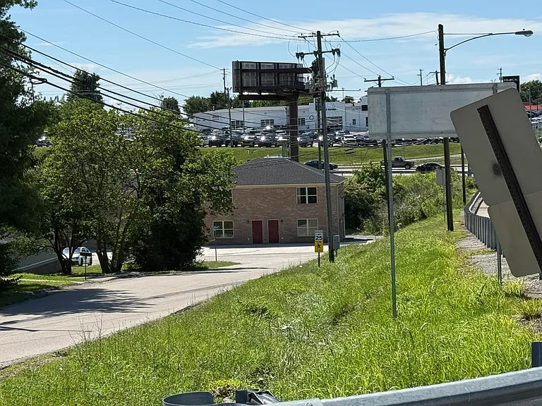 103 Valley St — Photo 36