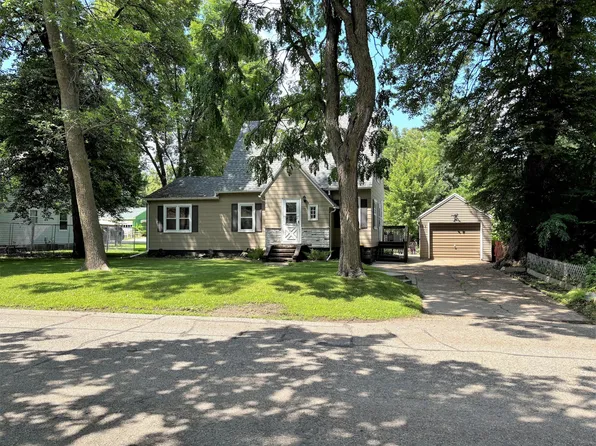 195 W Belle Vue Rd, Fairmont, MN 56031