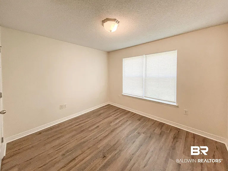 16648 Vanilla Dr — Photo 15