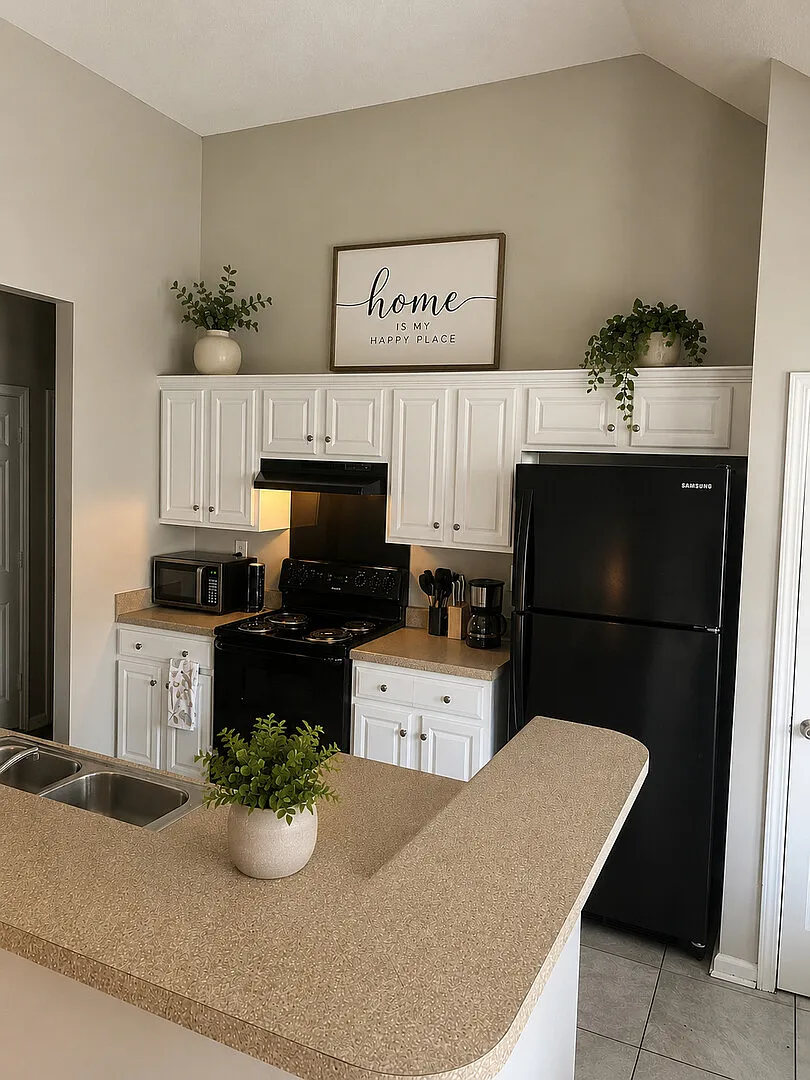 Beautiful brick home in one of Memphis's most desirable neighborhood — Photo 4