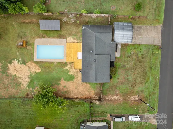 4606 Jamee Dr, Gastonia, NC 28056