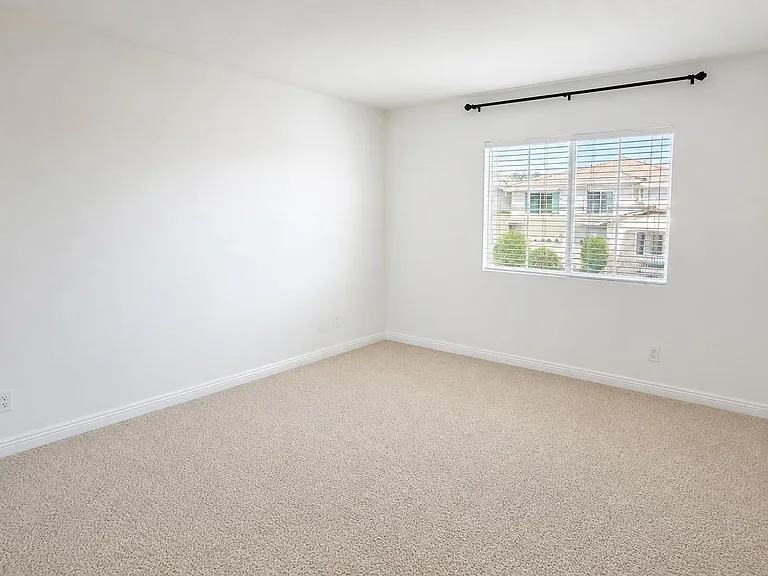 7350 Legacy Pl — Photo 32