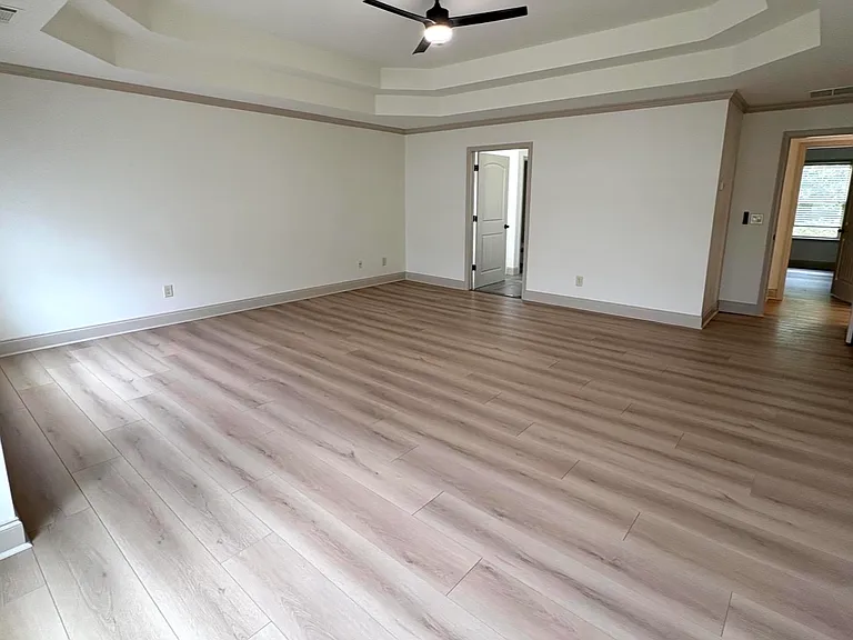 1244 Saint James Pl — Photo 31