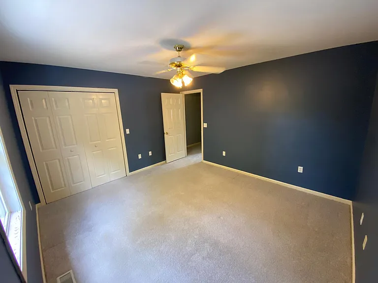 115 Heatherbrook Ct #B — Photo 12