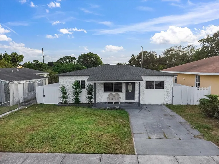 4530 SW 25th St — Photo 45