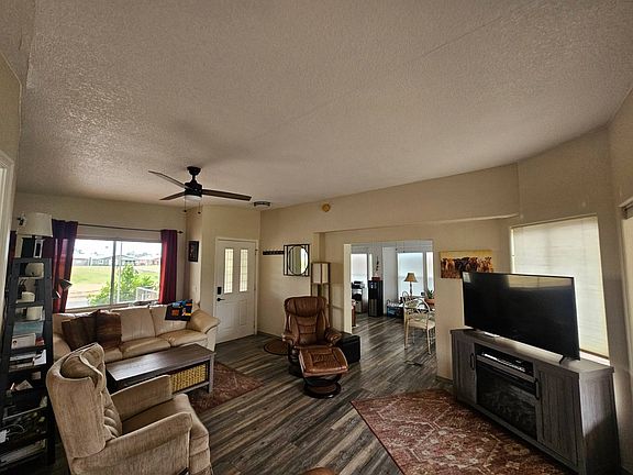 5th image of 650 N Hawes Rd #1900