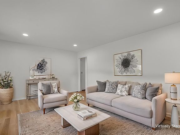3rd image of 316 W Charles Street