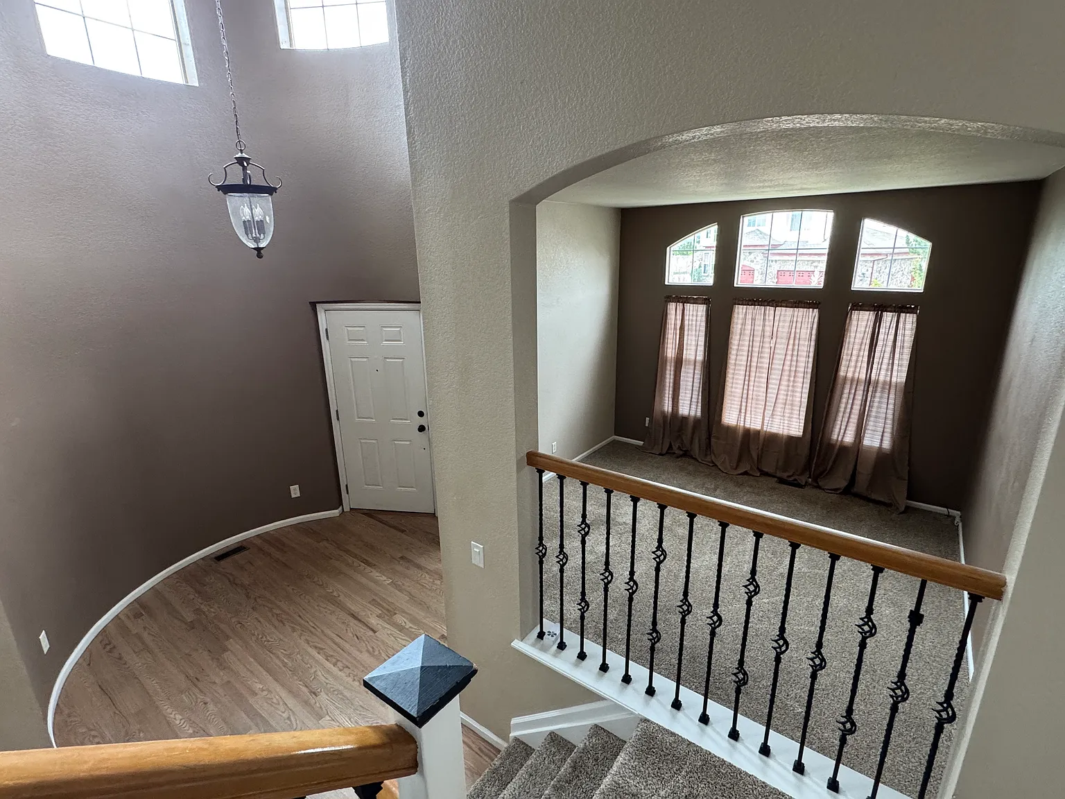 4 bed, 3800 sqft, $3,800 — Photo 4