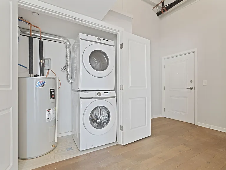 4649 Umbria St #101 — Photo 29