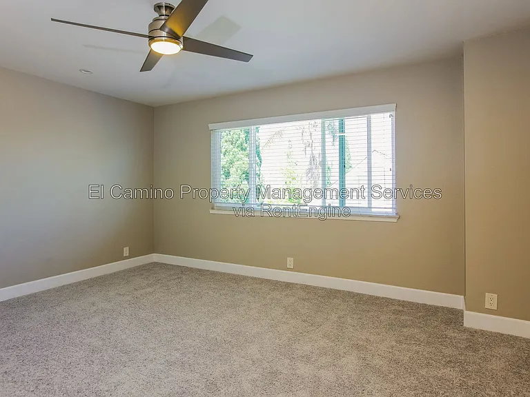 1728 Lake St — Photo 36