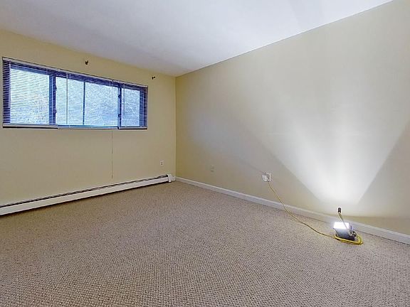 4th image of 714 Winthrop Ave APT 202
