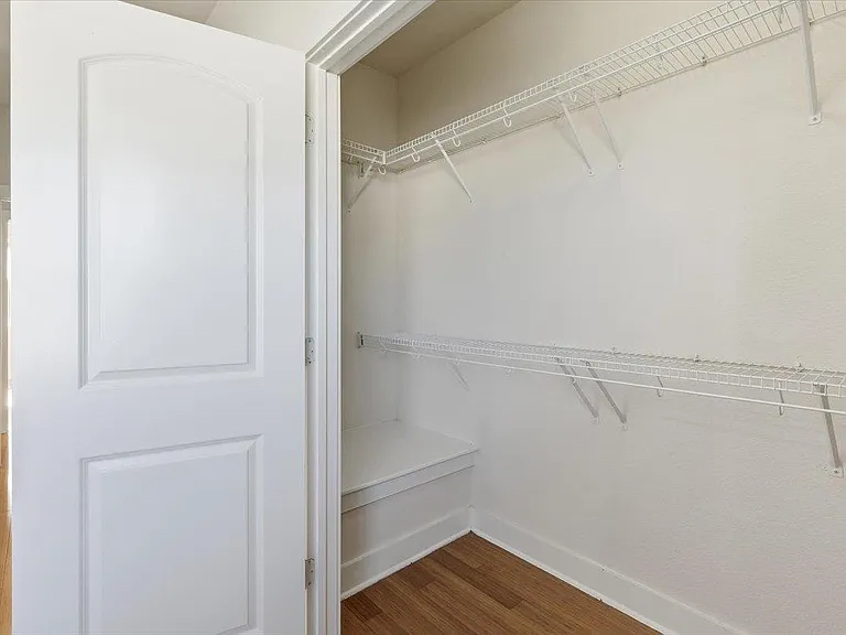 13420 Lyndhurst St #807 — Photo 21