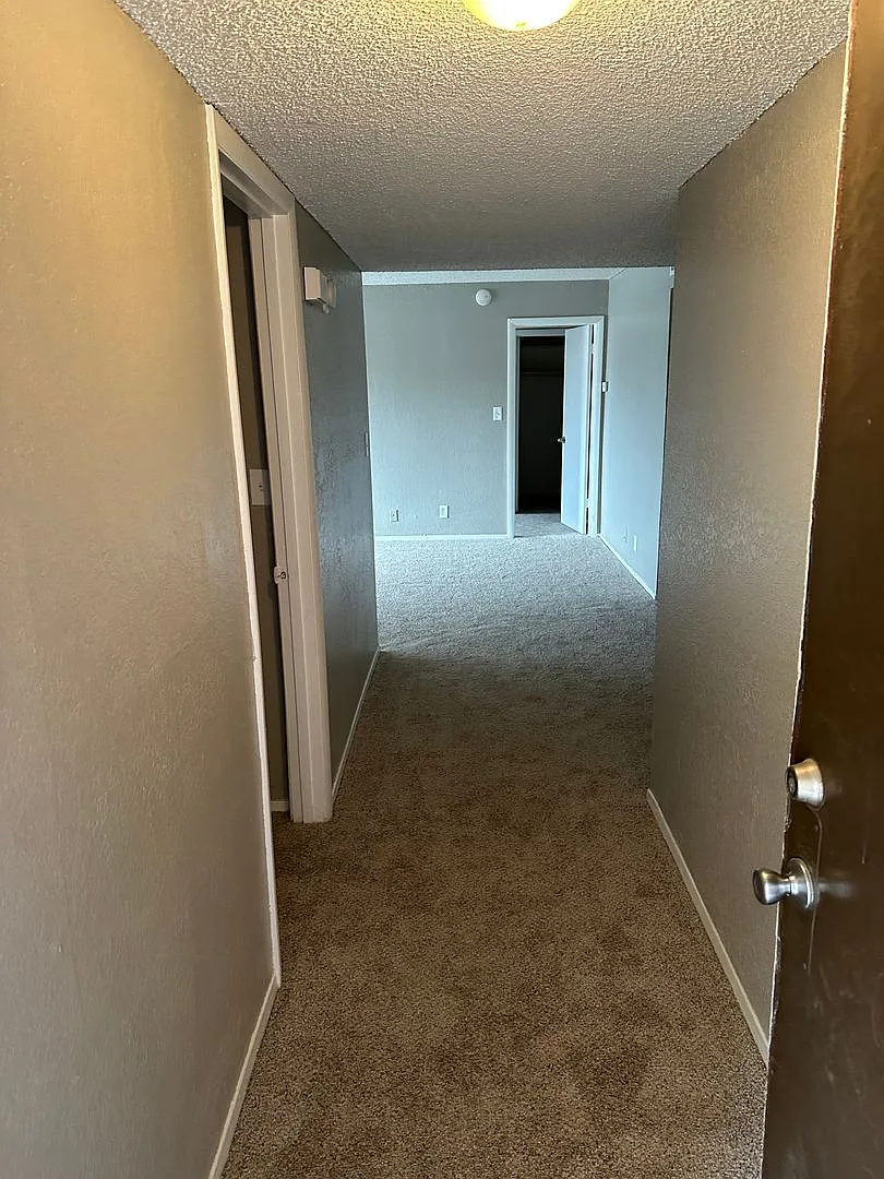 The Lewiston Apartments — Photo 3