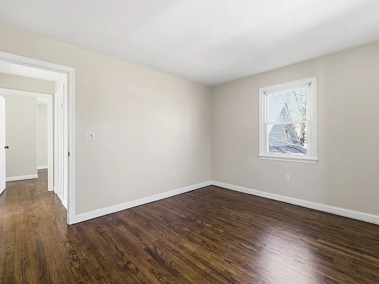 30 Garden St — Photo 13