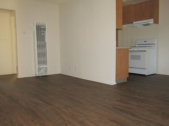 3rd image of 1149 E Hollyvale St #14