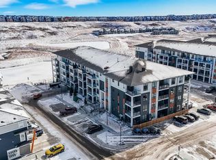 15 N Sage Meadows Lndg NW #4405, Calgary, AB T3P 1E5