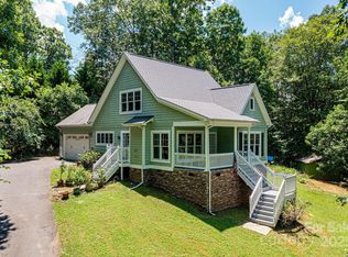 3406 Zion Church Rd, Hickory, NC 28602