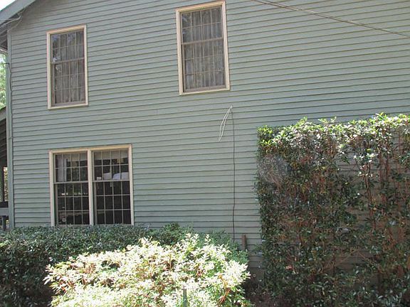 2nd image of 2420 Marneil Dr NE