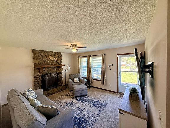 5th image of 1692 Will Logan Rd