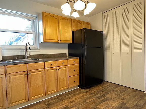 2nd image of 2-42 Virginia Dr #242