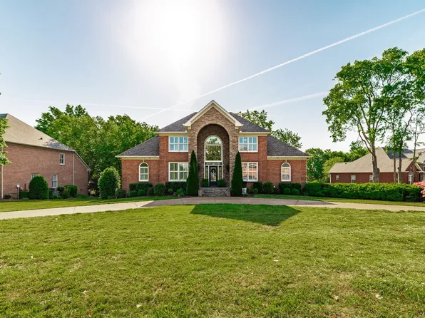 137 Mimosa Dr, Gallatin, TN 37066