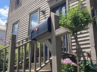 21 Van Dorn St, Saratoga Springs, NY 12866
