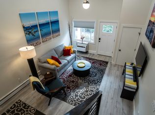 26 W Narragansett Ave APT 3, Newport, RI 02840
