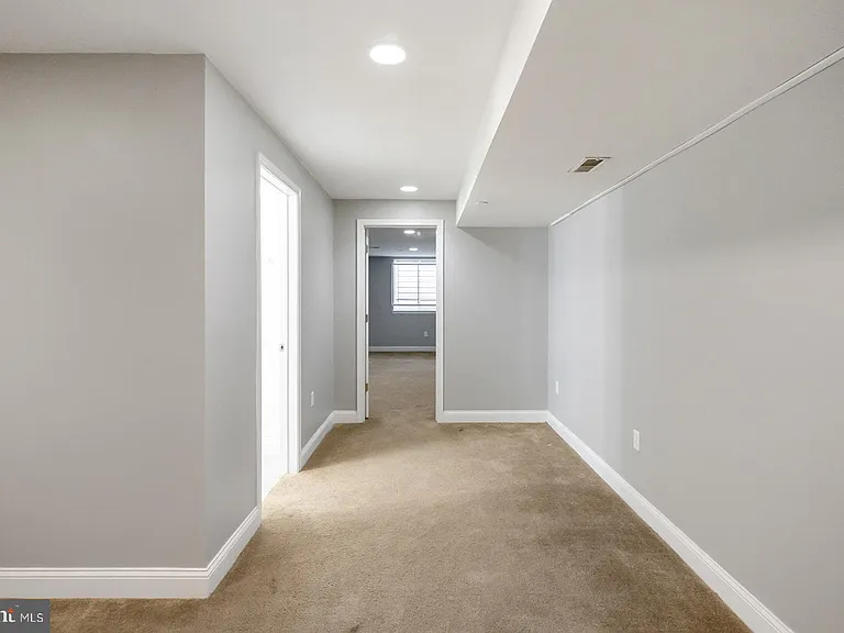 1940 N Gratz St #1 — Photo 11